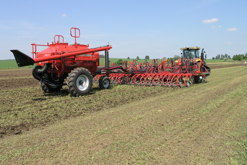 KV_airseeder_0010.jpg